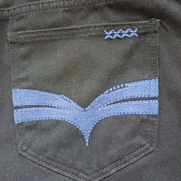 Jeanetix • Men's Black "Relaxed Fit" Embroidered Pocket Denim Jeans - Picture 5 of 16